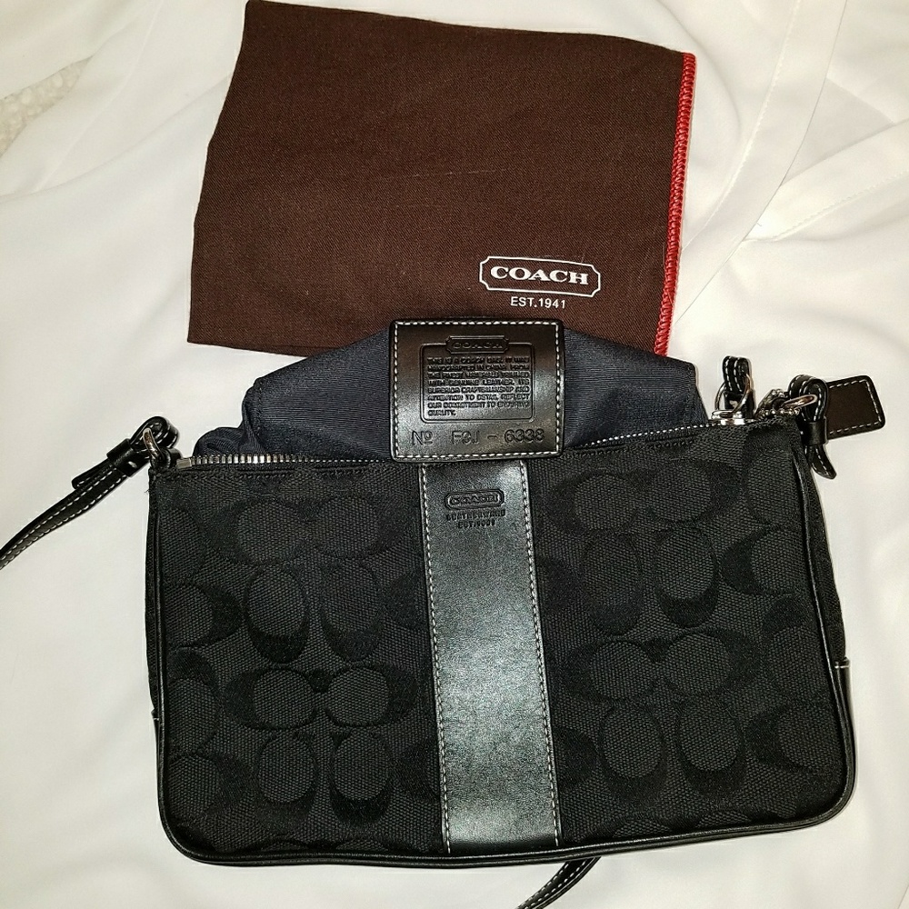 Coach black fabric crossbody - Picture 2 of 8